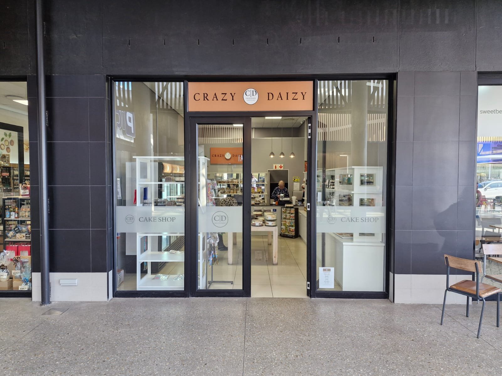 Crazy Daizy Bothasig shopfront